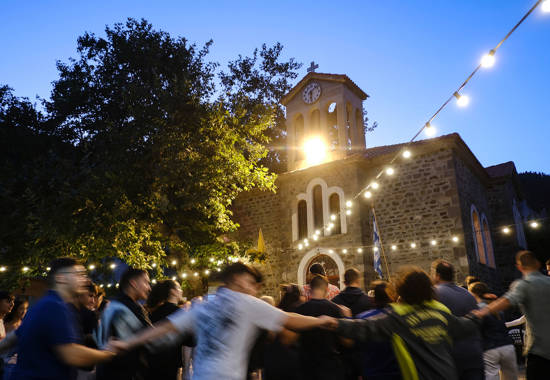 Experience Authentic Crete Feasts

